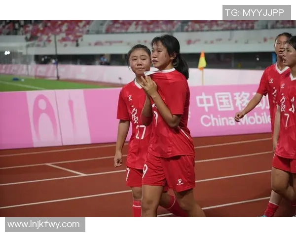 女足韩国与加拿大激战成和双方表现引人关注